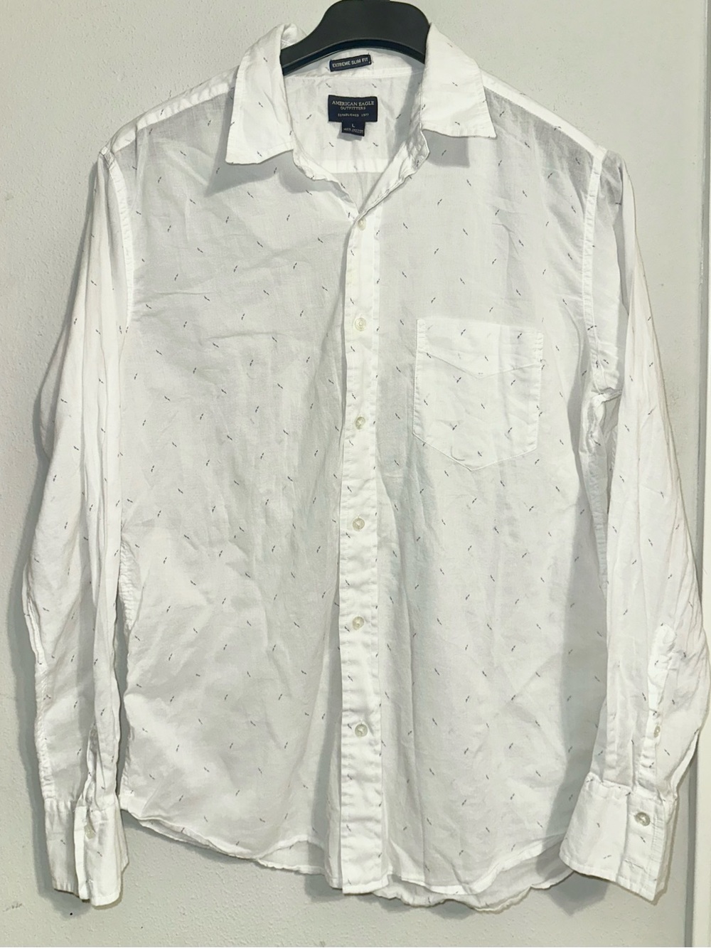 American Eagle Outfitters White Button Down Shirt